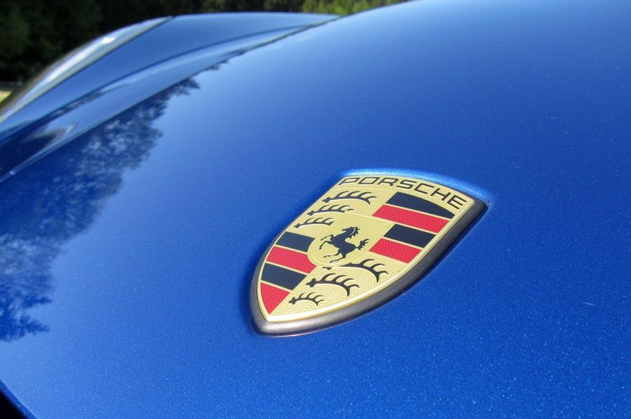  Porsche Panamera S Hybrid 2012 года  (фото 50 из 53)